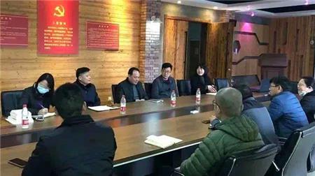 武汉市专家科创工作站”授牌仪式.jpg